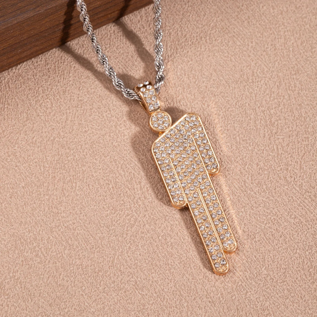 BLOHSH NECKLACE